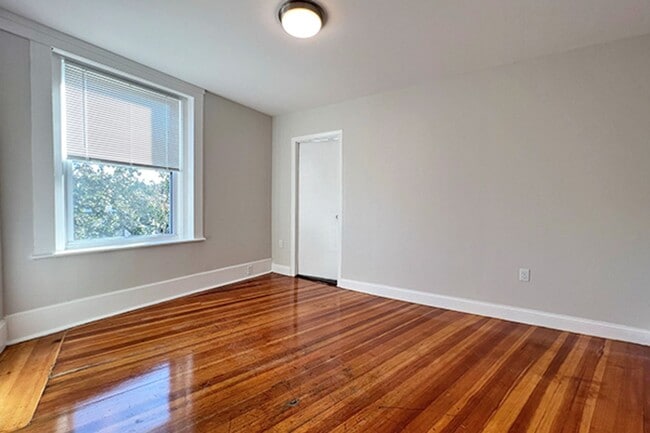 Photo - No Fee! Avl now! Renovated 3BR in downtown Beverly w/AC, laundry!