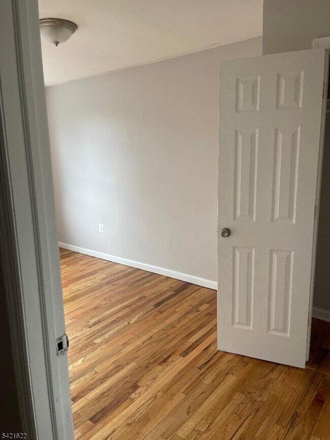 Building Photo - 784 S 19th St Unit 2