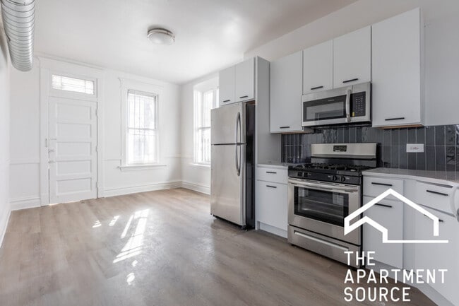 Building Photo - 1843 N Kedzie Ave Unit 2