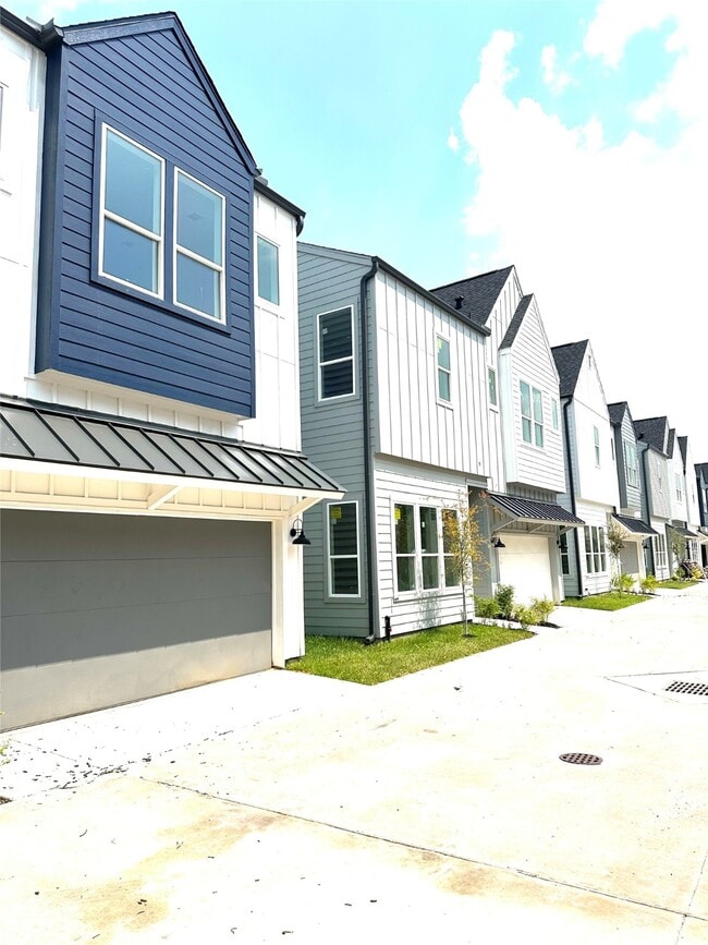 Building Photo - 8914 Laverne Shumard Ln Rental
