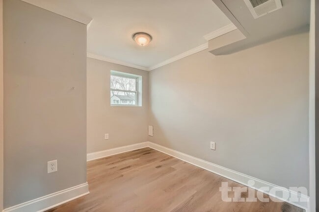 2 Danube Ct