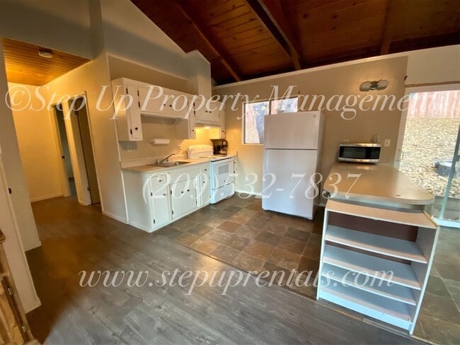 Photo - 22101 Crystal Falls Dr Unidad A