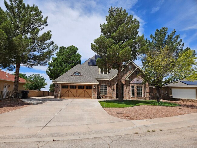 Building Photo - 311 Desert Sun Ct
