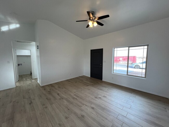 Photo - NEWER 3 BEDROOM HOME!