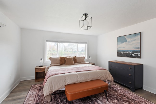 Photo - 12242 SE Raymond St