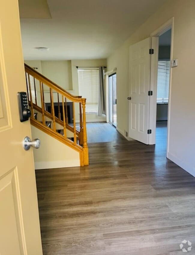 Building Photo - 2101 Darnis Cir Rental