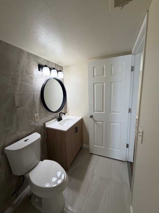 1332 Brooke Park Dr Unit 1
