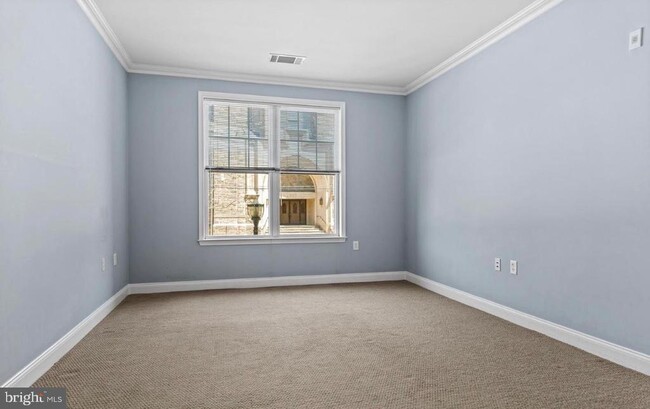 Photo - 200 W Elm St Unit 1207