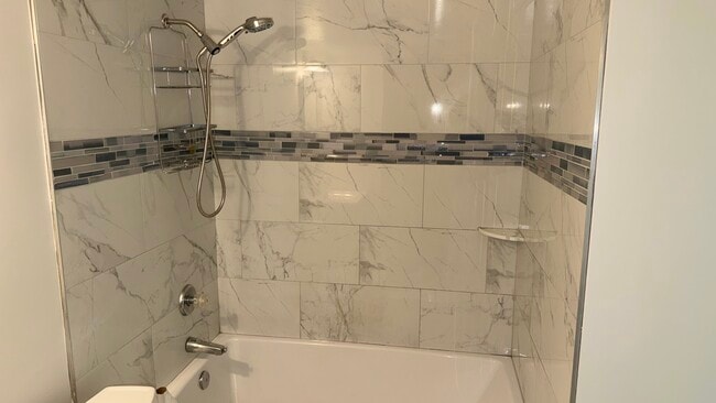 Photo - 2122 Sharpshire Ln