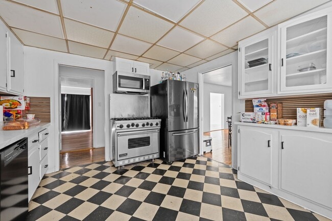 Photo - Attached garage + no back house!