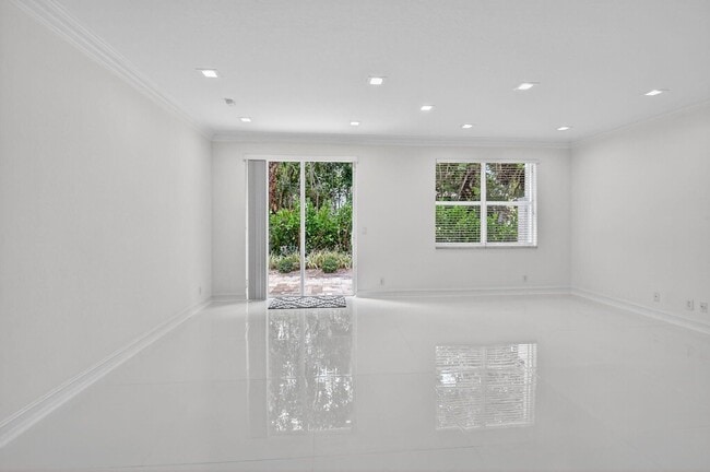 Photo - 16081 Poppyseed Cir