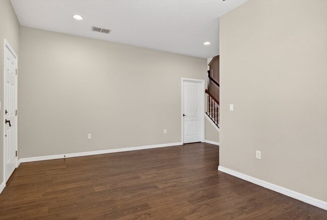 Photo - 104 Riachuelo Ln