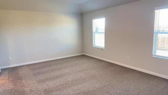 Photo - 6101 Green Meadow Ln