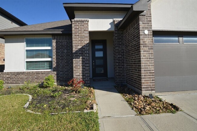 Photo - 22518 Modica Rift Ln