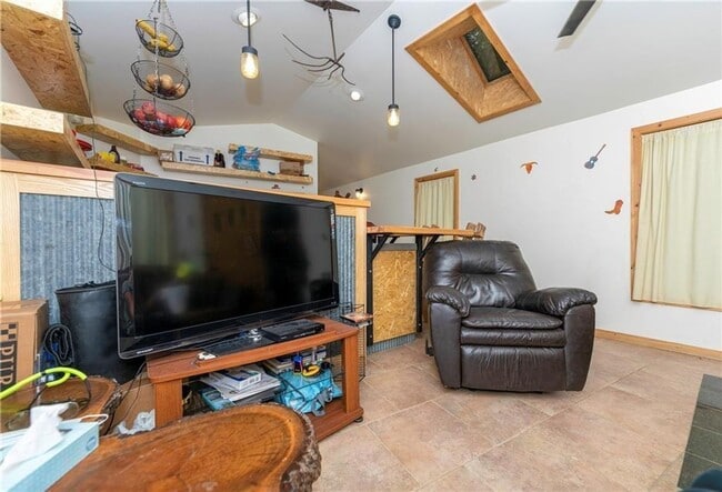 Photo - Cozy Downtown Cottage