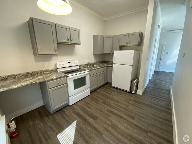 Building Photo - 200 N Main St Unit 200 N. Main Rental