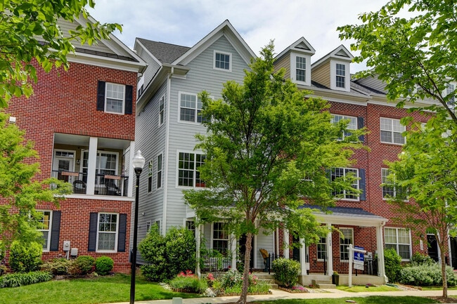 Photo - 124 Meridian Ln