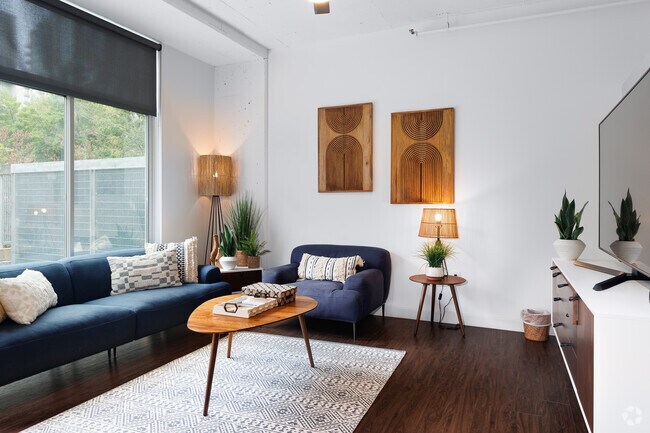 1BR, 1BA - 745SF - PERSHING - Living room