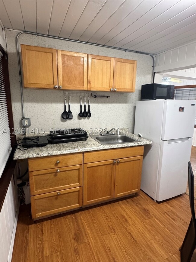 Photo - 3271 NW 15th St