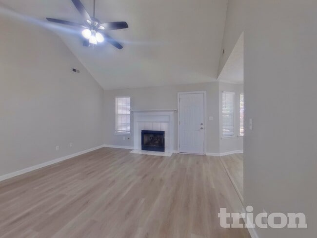 Photo - 162 Willow Springs Ln