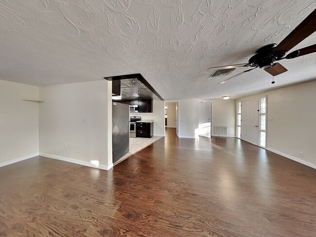 Photo - 6041 9th Ave