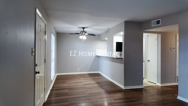 Photo - 2102 5th Ave N