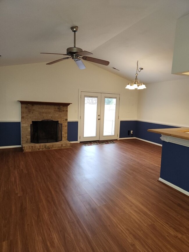 Building Photo - KEMPSVILLE LAKE