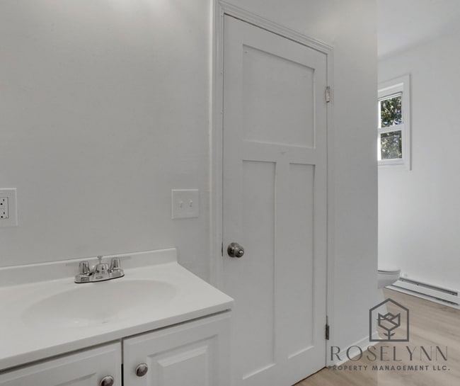 Photo - 270 Walnut St Unit 2