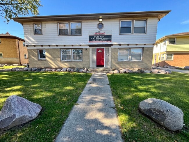 Photo - 5465 N 83rd St Unit 5465-4