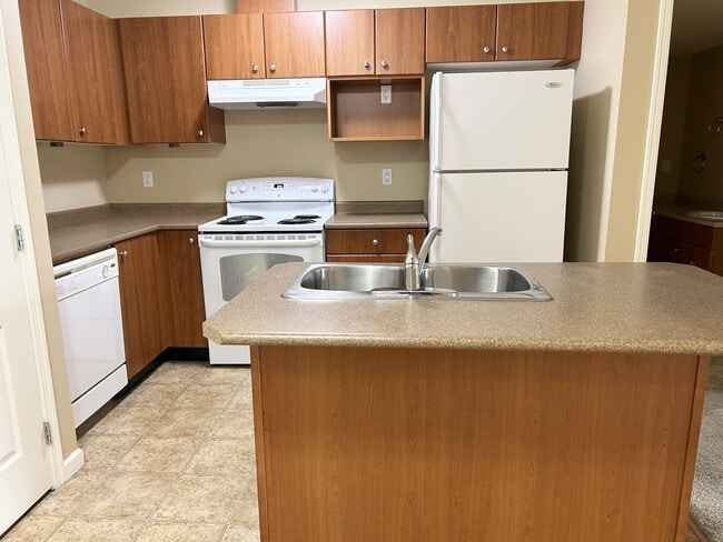 Building Photo - 7536-7536 Topaz Dr