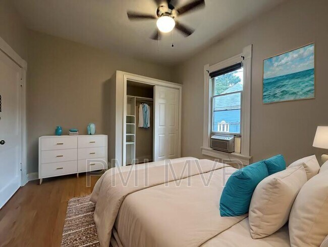 Photo - 217 W Hubbard Ave Unit 3