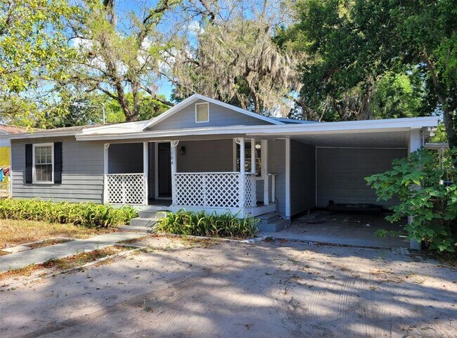 1504 E 99th Ave