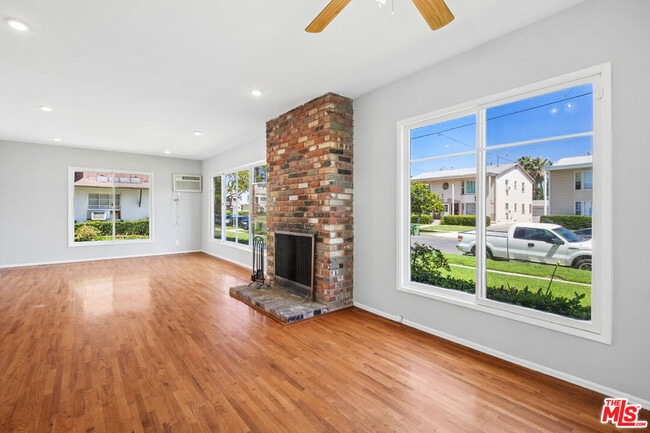 Photo - 5307 Vantage Ave Unit 1