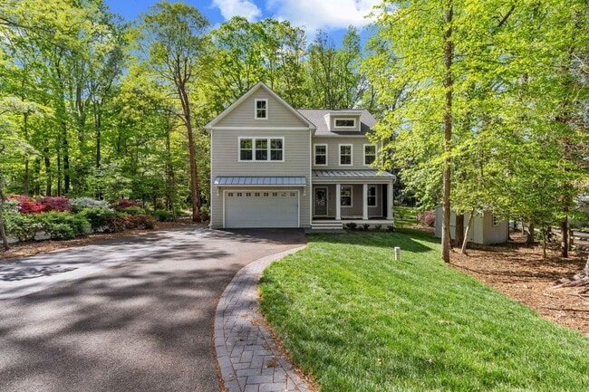 Building Photo - 916 Waterview Dr