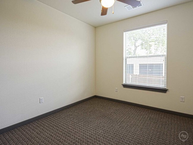 SEVEN TWELVE LOFTS