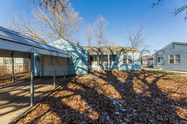 Building Photo - 420 Benway St