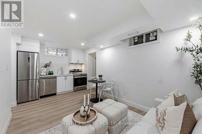 Photo - 9 Glenvalley Dr