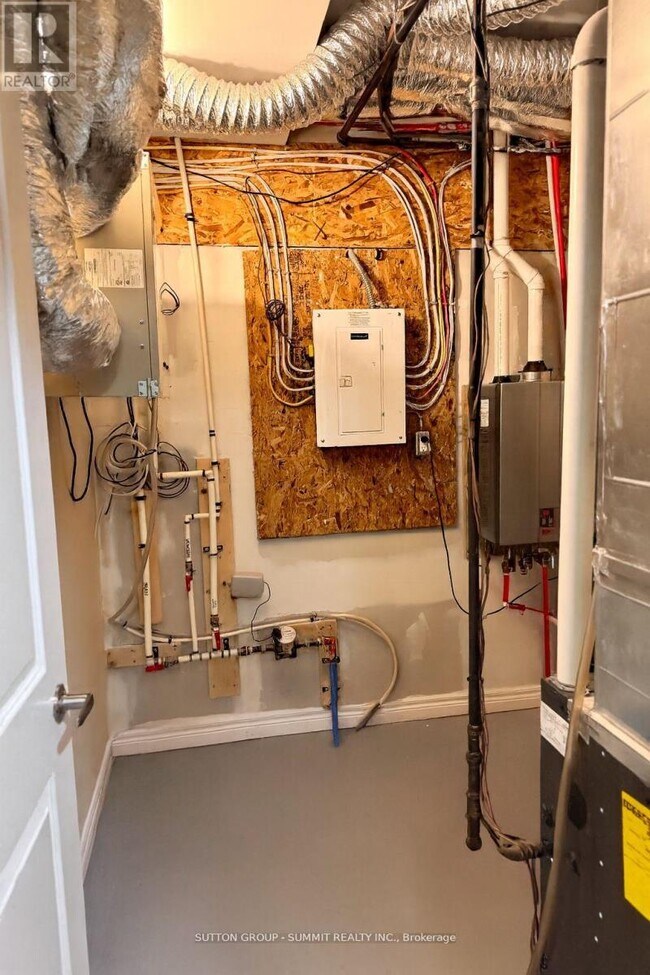 Photo - 291 Olive Ave Unité LOWER