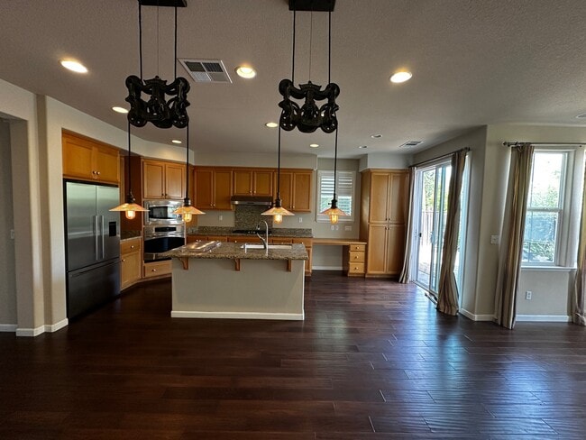 Photo - 133 Paddington Ct
