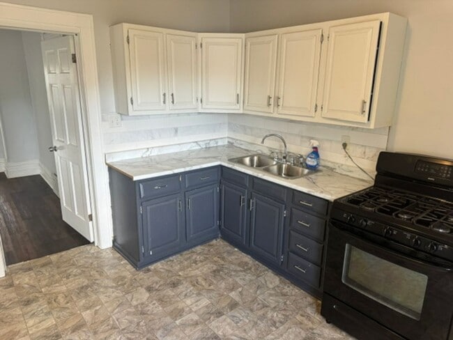 Photo - 2146 S Aldrich St Unit NG Aldrich Lower