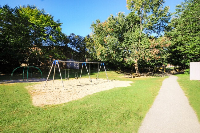 Photo - Forest Ridge