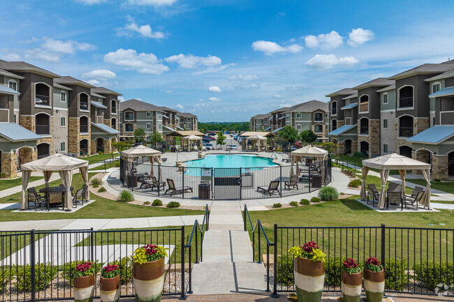 Lone Oak Apartments - Lone Oak Apartments