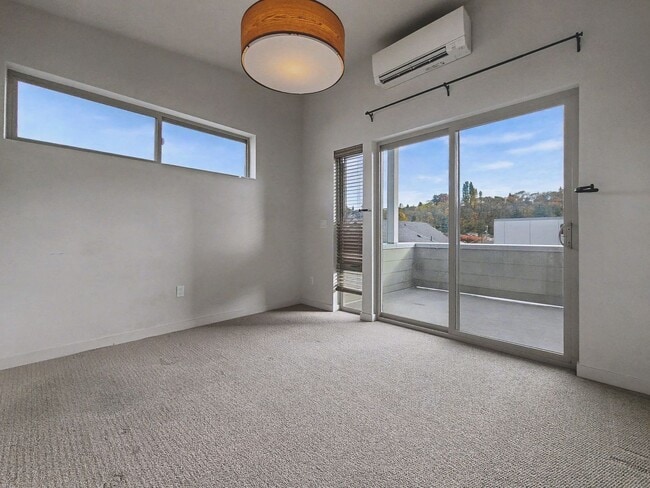 Photo - South Seattle 1 Bedroom + Office Townhouse...