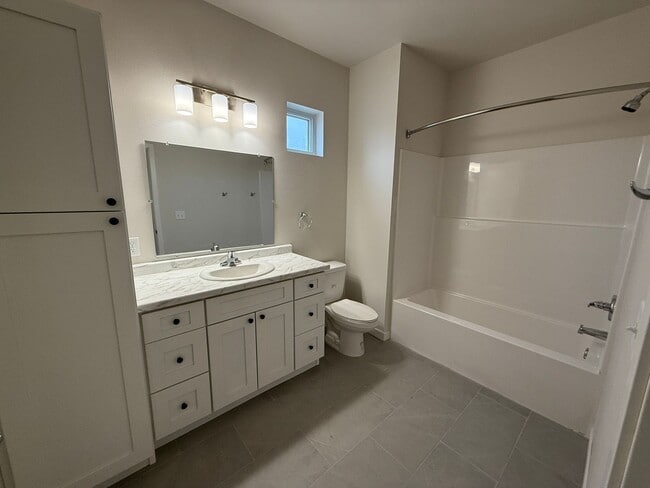 Photo - Northern Point Apartments Unidad 1104-111