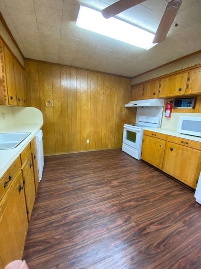 Photo - New Orleans French Quarter style-Downtown Cleburne apartment for rent