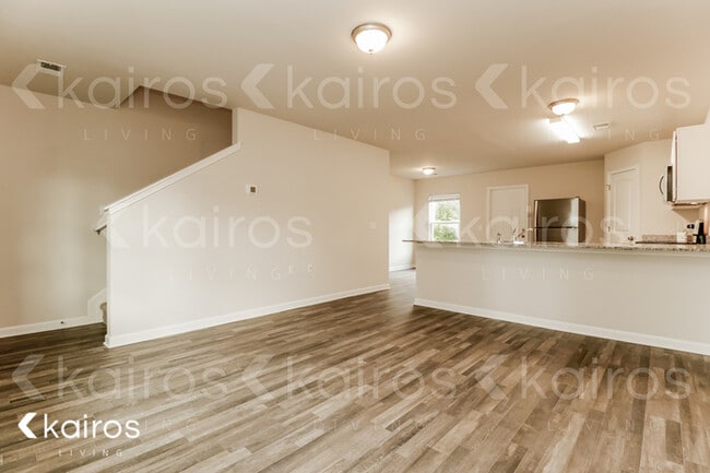 Photo - 169 Saddle Brooke Trce