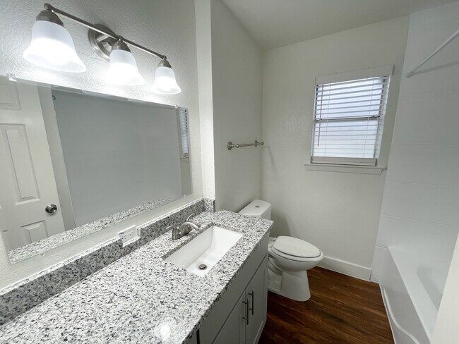 Photo - Saginaw Station