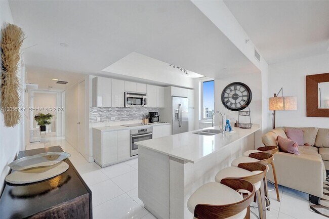 Photo - 2600 E Hallandale Beach Blvd Unit T1902