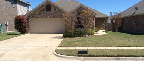Building Photo - 2221 Whitney Dr Rental