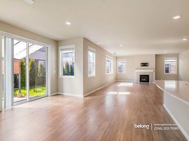 Photo - 33149 Glacier Ave SE